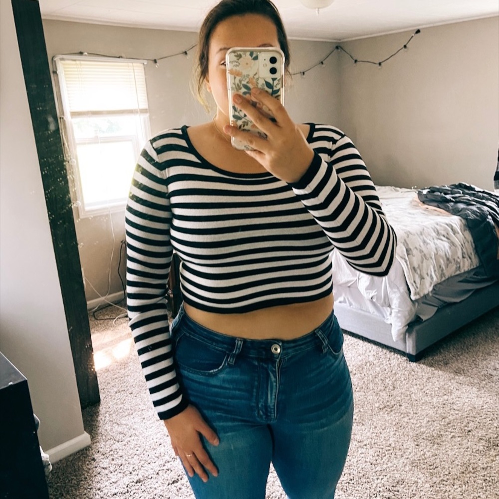 Black and white striped crop top with long sleeves